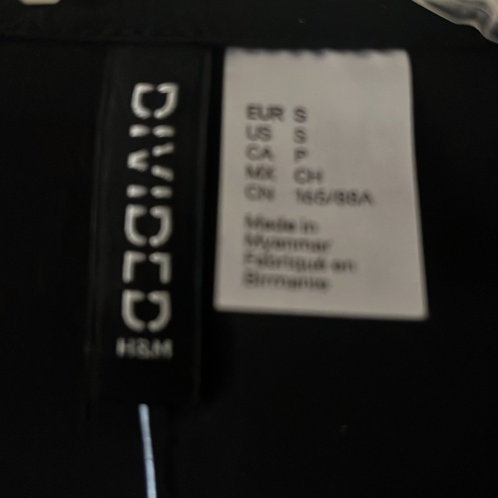 Black front tie shirt with bell sleeve - Picture 3 of 5